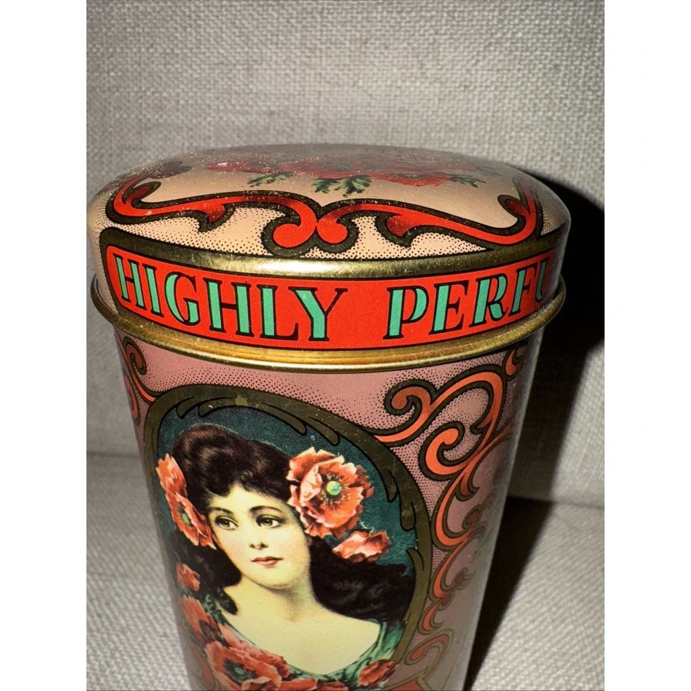 Vintage Damer Poppy Talcum‎ Powder Tim With Lid Made In England Gorgeous